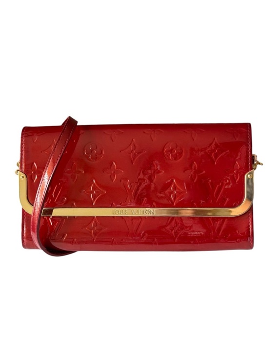 Louis Vuitton Handbags - Louis Vuitton Pomme D’Amour Monogram Vernis Rossmore MM Clutch Bag